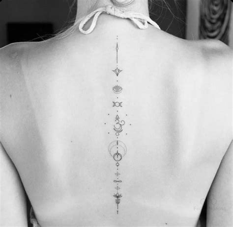 tatouage femme colonne vertébrale|Tatouage colonne vertébrale femme : 50 idées et inspirations